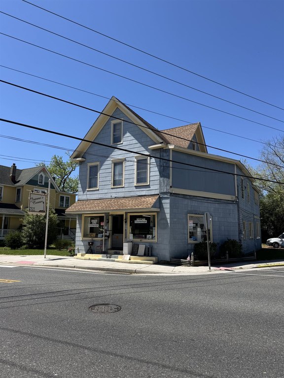 West Cape May, New Jersey, 08204, United States, 3 Bedrooms Bedrooms, ,1.5 BathroomsBathrooms,Residential,Forsale,1967262