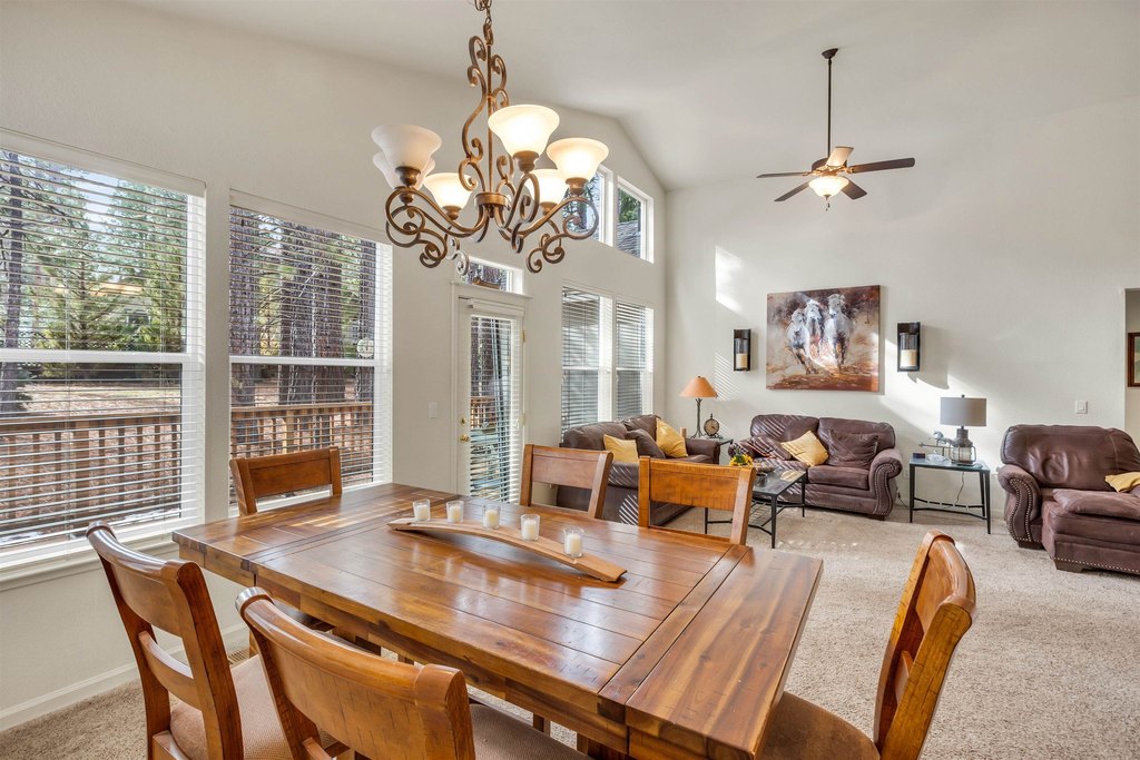 Blairsden, California, 96103, United States, 3 Bedrooms Bedrooms, ,2 BathroomsBathrooms,Residential,Forsale,1910306