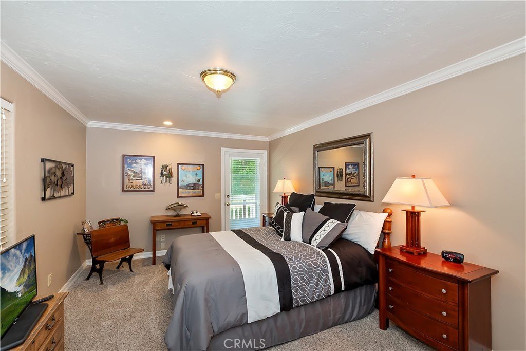 Lake Arrowhead, California, 92352, United States, 4 Bedrooms Bedrooms, ,3.5 BathroomsBathrooms,Residential,Forsale,1908065