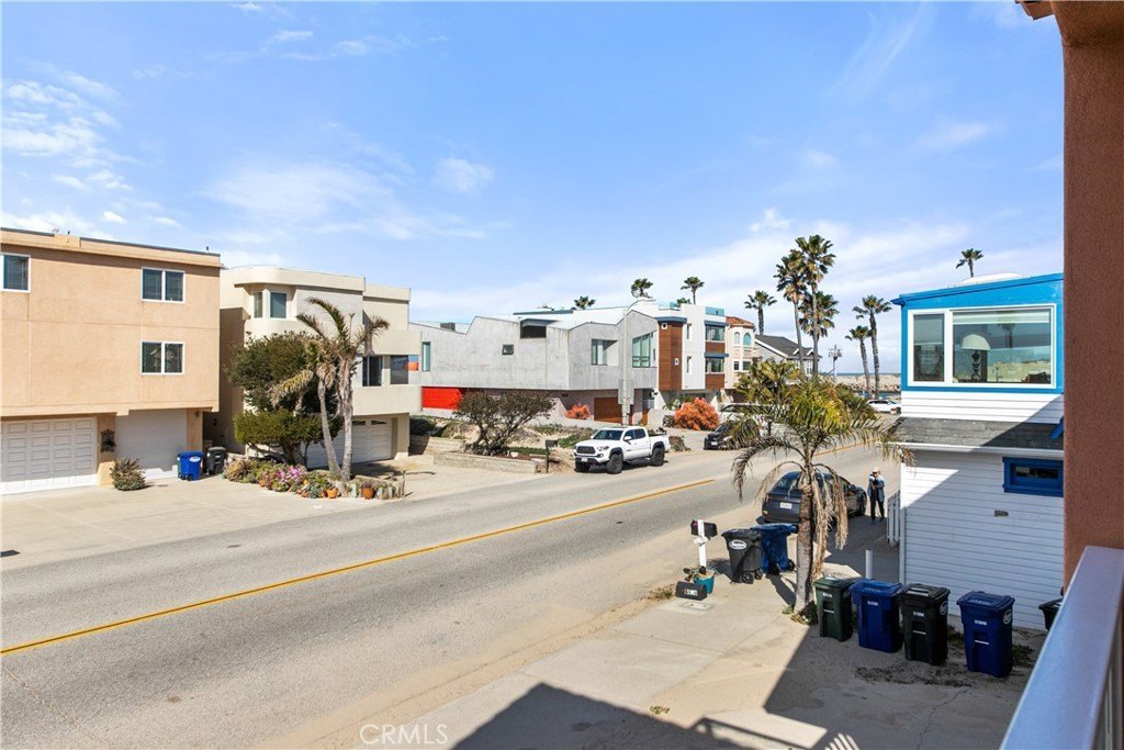 Oxnard, California, 93035, United States, 5 Bedrooms Bedrooms, ,3.5 BathroomsBathrooms,Residential,Forsale,1941493