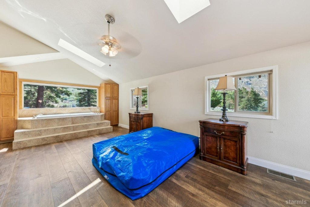 Gardnerville, Nevada, 89460, United States, 3 Bedrooms Bedrooms, ,2.5 BathroomsBathrooms,Residential,Forsale,1886484