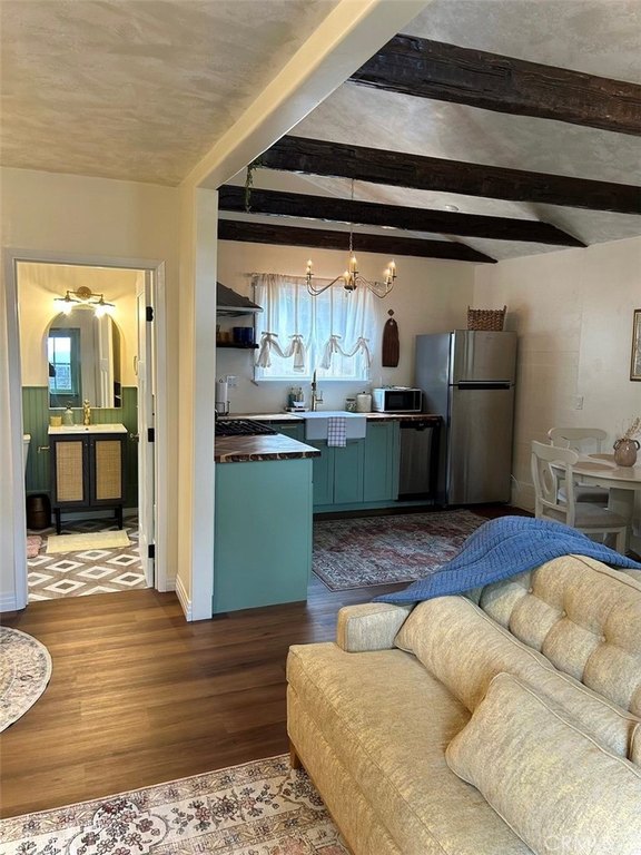 Malibu, California, 90265, United States, 8 Bedrooms Bedrooms, ,7.5 BathroomsBathrooms,Residential,Forsale,2001446