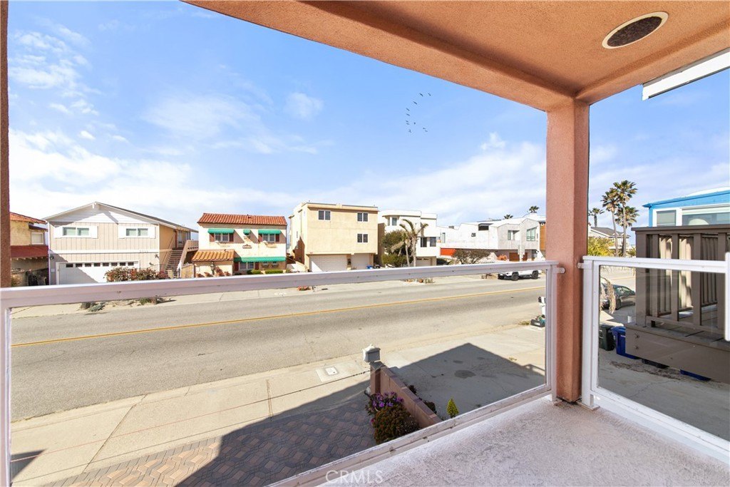Oxnard, California, 93035, United States, 5 Bedrooms Bedrooms, ,3.5 BathroomsBathrooms,Residential,Forsale,1941493