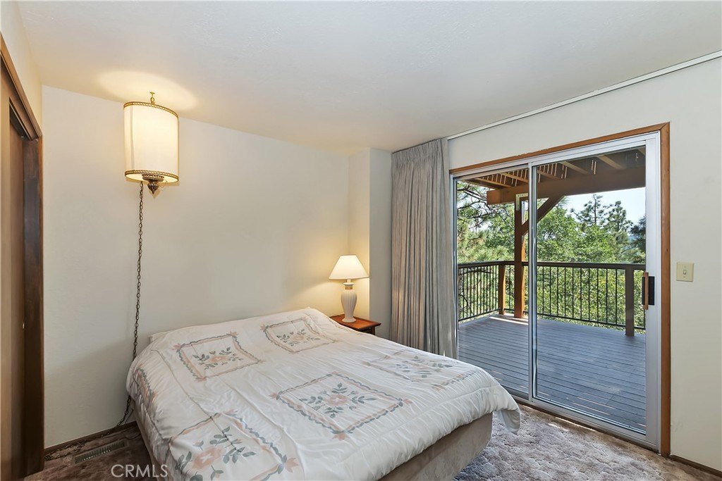 Lake Arrowhead, California, 92352, United States, 3 Bedrooms Bedrooms, ,1.5 BathroomsBathrooms,Residential,Forsale,1886311