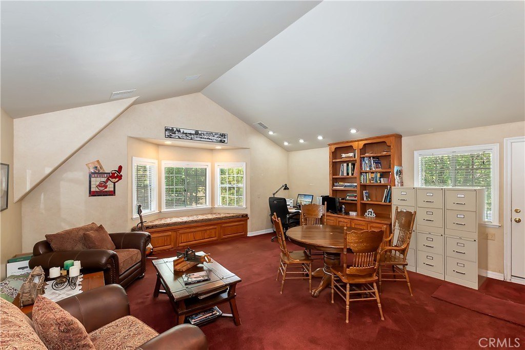 Lake Arrowhead, California, 92352, United States, 4 Bedrooms Bedrooms, ,3.5 BathroomsBathrooms,Residential,Forsale,1908065