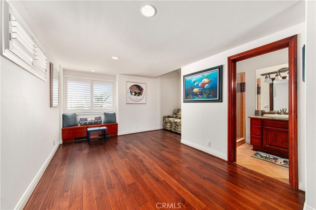 Oxnard, California, 93035, United States, 5 Bedrooms Bedrooms, ,3.5 BathroomsBathrooms,Residential,Forsale,1941493