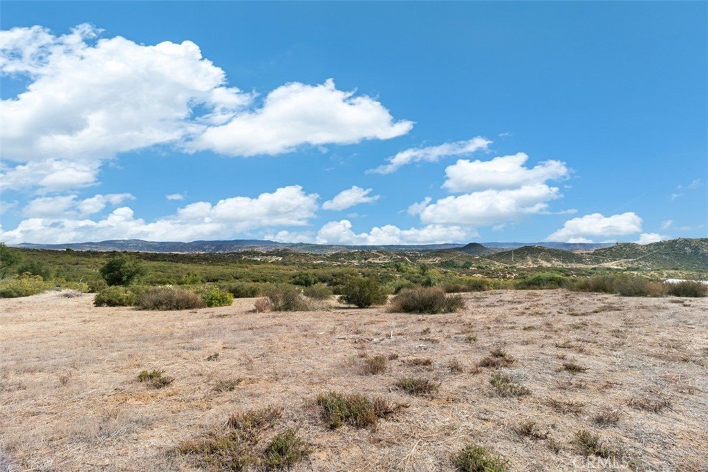 Hemet, California, 92544, United States, 4 Bedrooms Bedrooms, ,2.5 BathroomsBathrooms,Residential,Forsale,1953041