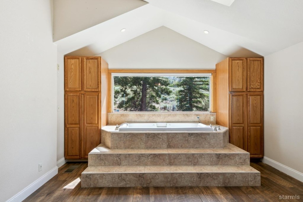 Gardnerville, Nevada, 89460, United States, 3 Bedrooms Bedrooms, ,2.5 BathroomsBathrooms,Residential,Forsale,1886484