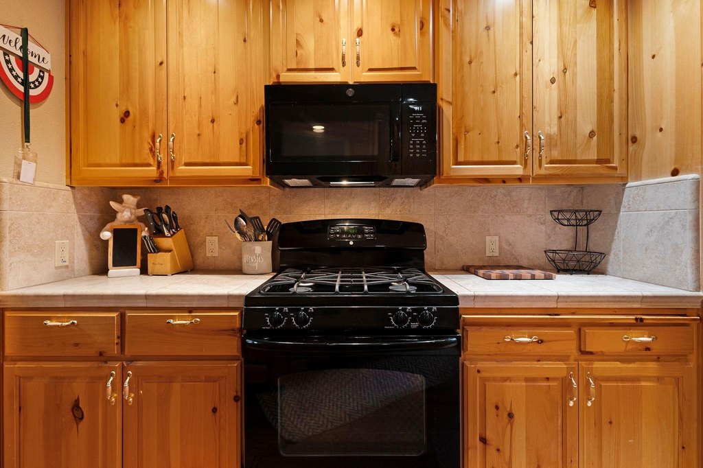 Lake Almanor West, California, 96020, United States, 3 Bedrooms Bedrooms, ,2 BathroomsBathrooms,Residential,Forsale,1888838