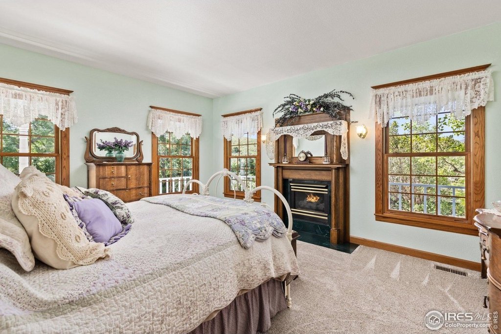 Loveland, Colorado, 80537, United States, 5 Bedrooms Bedrooms, ,4.5 BathroomsBathrooms,Residential,Forsale,1903119