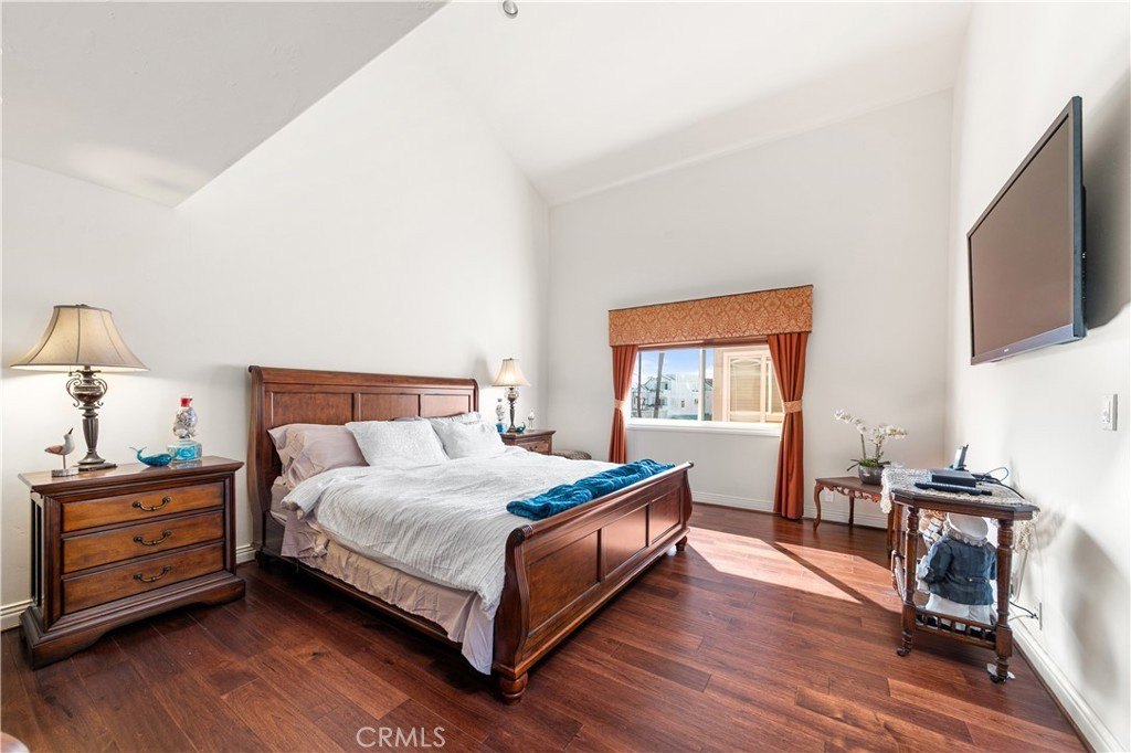 Oxnard, California, 93035, United States, 5 Bedrooms Bedrooms, ,3.5 BathroomsBathrooms,Residential,Forsale,1941493