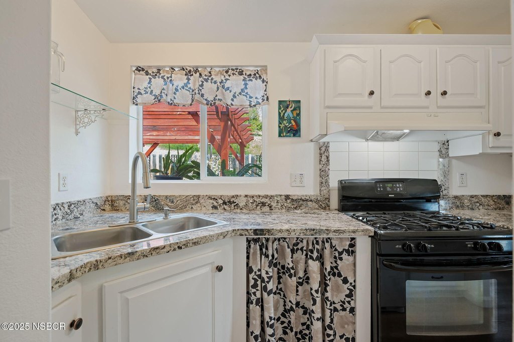 Buellton, California, 93427, United States, 2 Bedrooms Bedrooms, ,2 BathroomsBathrooms,Residential,Forsale,1883953