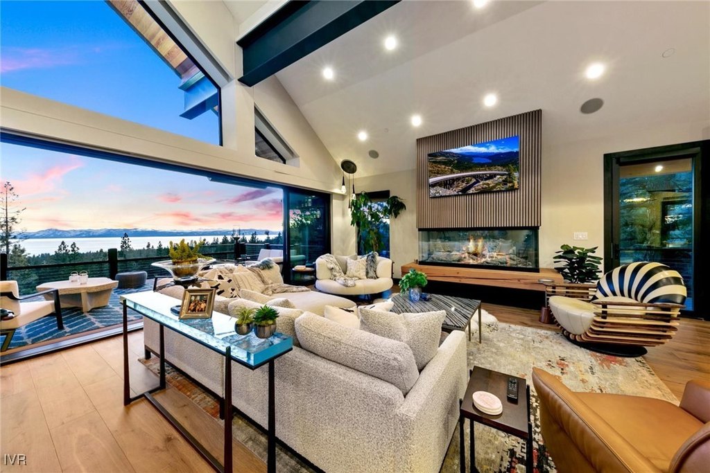 Incline Village, Nevada, 89451, United States, 5 Bedrooms Bedrooms, ,5.5 BathroomsBathrooms,Residential,Forsale,1899809