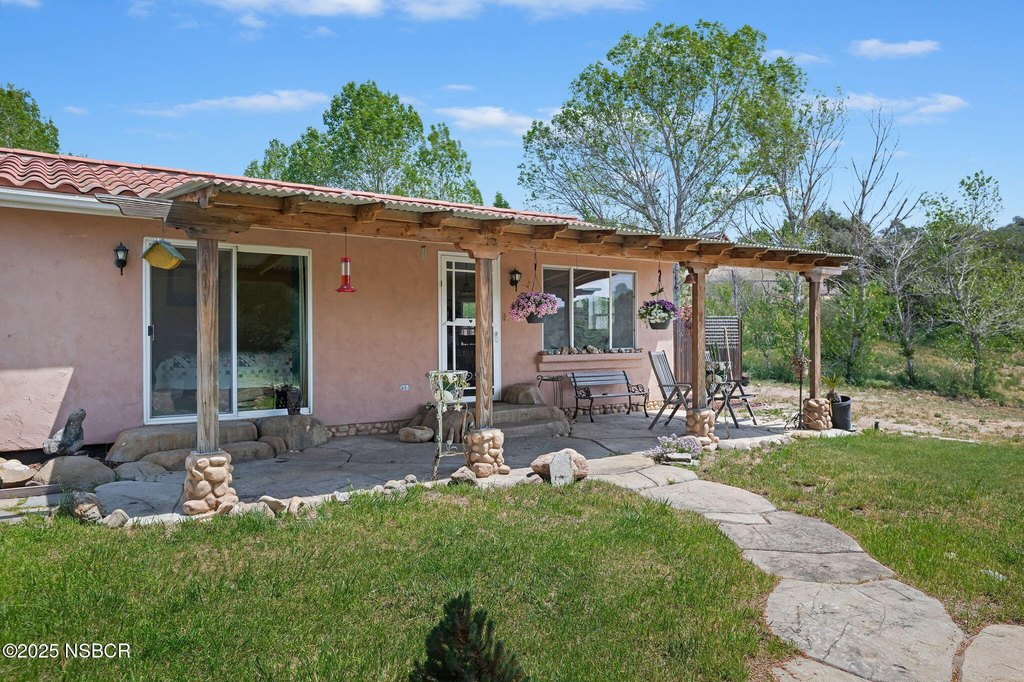 Buellton, California, 93427, United States, 2 Bedrooms Bedrooms, ,2 BathroomsBathrooms,Residential,Forsale,1883953