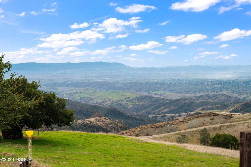 Los Olivos, California, 93441, United States, 2 Bedrooms Bedrooms, ,1 BathroomBathrooms,Residential,Forsale,1941489