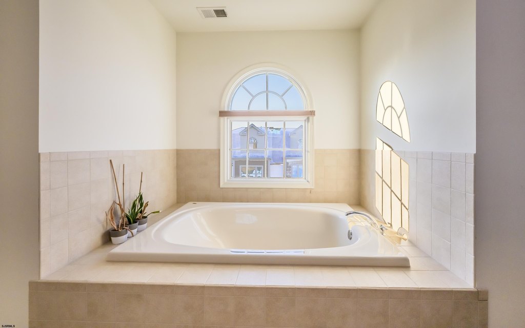 Atlantic City, New Jersey, 08401, United States, 3 Bedrooms Bedrooms, ,2.5 BathroomsBathrooms,Residential,Forsale,1993987