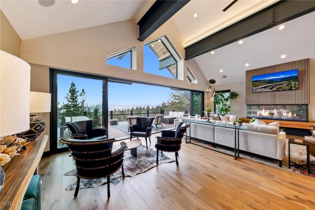 Incline Village, Nevada, 89451, United States, 5 Bedrooms Bedrooms, ,5.5 BathroomsBathrooms,Residential,Forsale,1899809