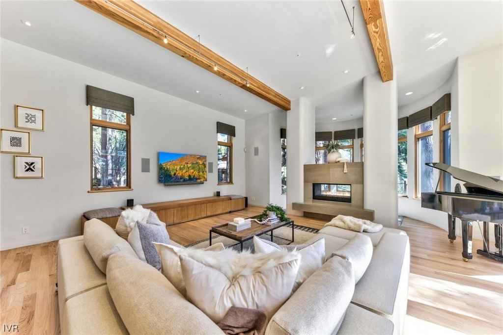 Incline Village, Nevada, 89451, United States, 4 Bedrooms Bedrooms, ,4.5 BathroomsBathrooms,Residential,Forsale,1899810