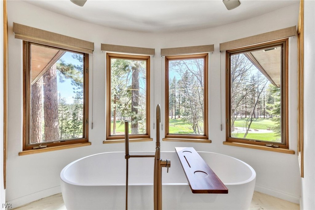 Incline Village, Nevada, 89451, United States, 4 Bedrooms Bedrooms, ,4.5 BathroomsBathrooms,Residential,Forsale,1899810