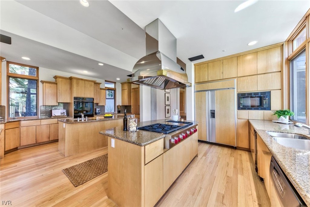Incline Village, Nevada, 89451, United States, 4 Bedrooms Bedrooms, ,4.5 BathroomsBathrooms,Residential,Forsale,1899810