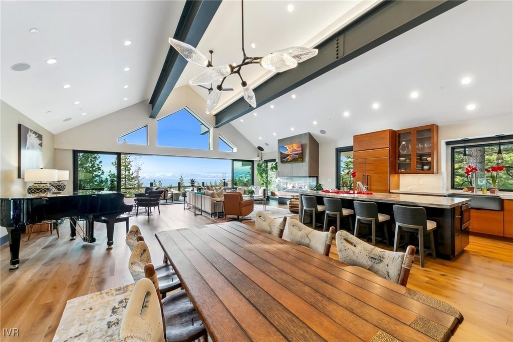 Incline Village, Nevada, 89451, United States, 5 Bedrooms Bedrooms, ,5.5 BathroomsBathrooms,Residential,Forsale,1899809