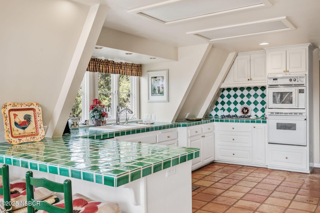 Santa Ynez, California, 93460, United States, 3 Bedrooms Bedrooms, ,5 BathroomsBathrooms,Residential,Forsale,1883947