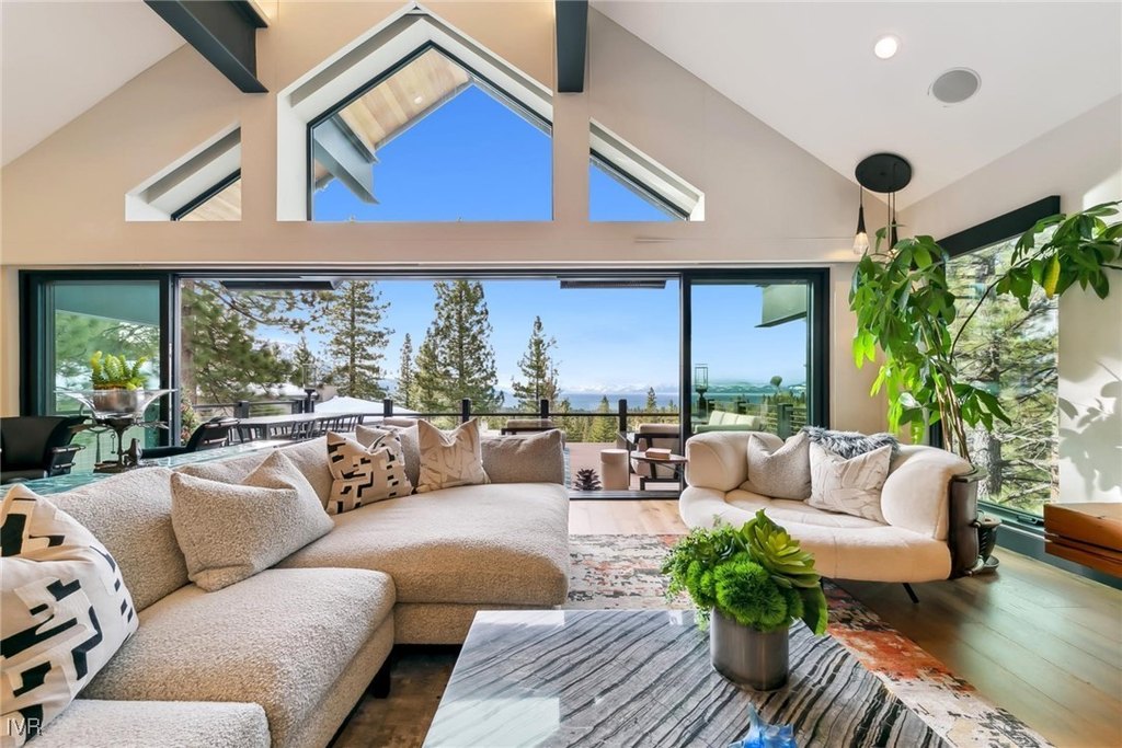 Incline Village, Nevada, 89451, United States, 5 Bedrooms Bedrooms, ,5.5 BathroomsBathrooms,Residential,Forsale,1899809