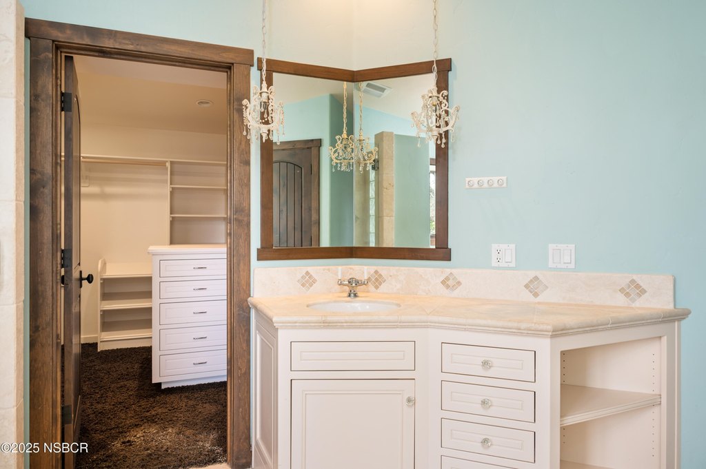 Los Olivos, California, 93441, United States, 5 Bedrooms Bedrooms, ,4 BathroomsBathrooms,Residential,Forsale,1883949
