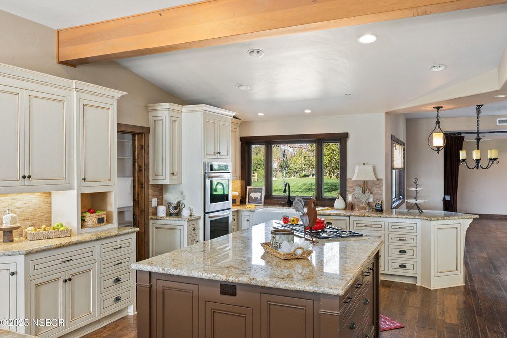 Los Olivos, California, 93441, United States, 5 Bedrooms Bedrooms, ,4 BathroomsBathrooms,Residential,Forsale,1883949