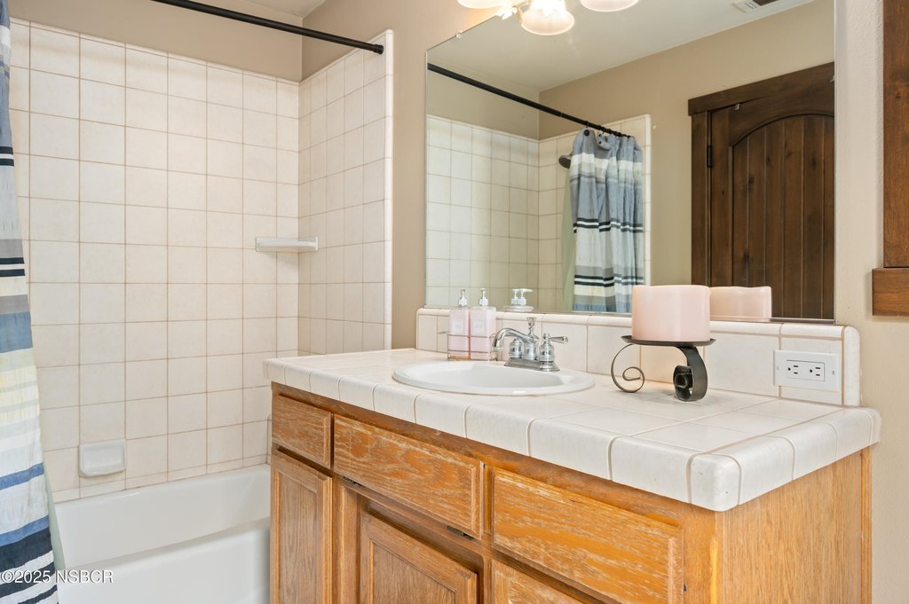 Los Olivos, California, 93441, United States, 5 Bedrooms Bedrooms, ,4 BathroomsBathrooms,Residential,Forsale,1883949
