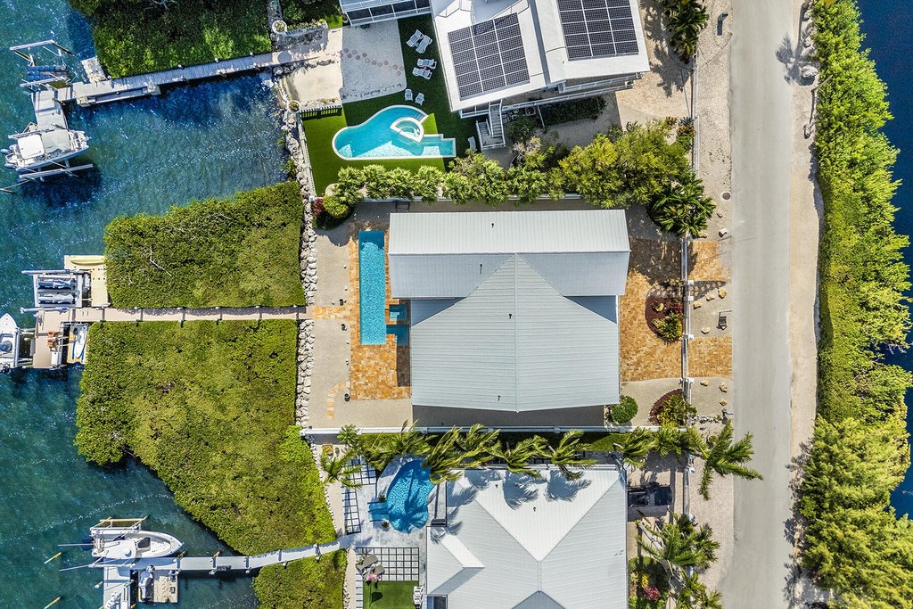 Key Largo, Florida, 33037, United States, 5 Bedrooms Bedrooms, ,4 BathroomsBathrooms,Residential,Forsale,1971977