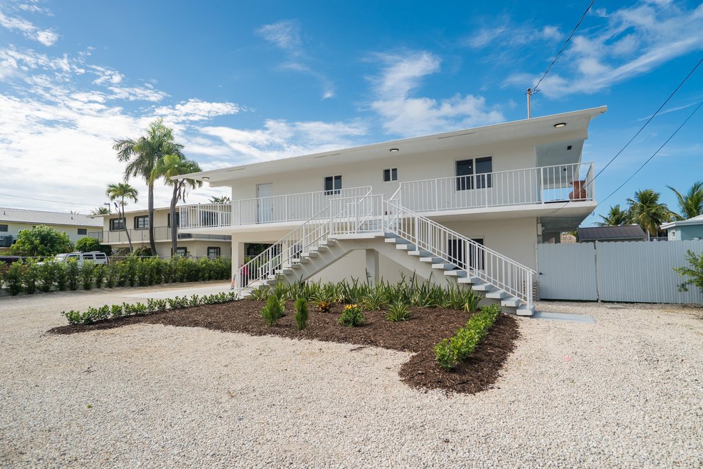 Key Largo, Florida, 33037, United States, 5 Bedrooms Bedrooms, ,3 BathroomsBathrooms,Residential,Forsale,1944355