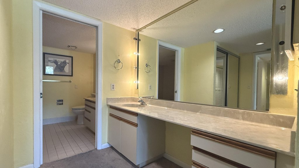 Key West, Florida, 33040, United States, 2 Bedrooms Bedrooms, ,2 BathroomsBathrooms,Residential,Forsale,1944407