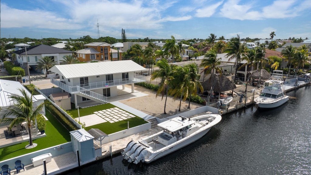 Key Largo, Florida, 33037, United States, 5 Bedrooms Bedrooms, ,3 BathroomsBathrooms,Residential,Forsale,1944355