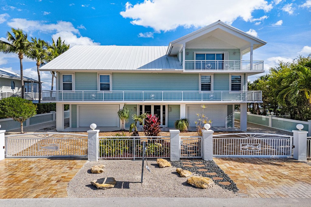 Key Largo, Florida, 33037, United States, 5 Bedrooms Bedrooms, ,4 BathroomsBathrooms,Residential,Forsale,1971977