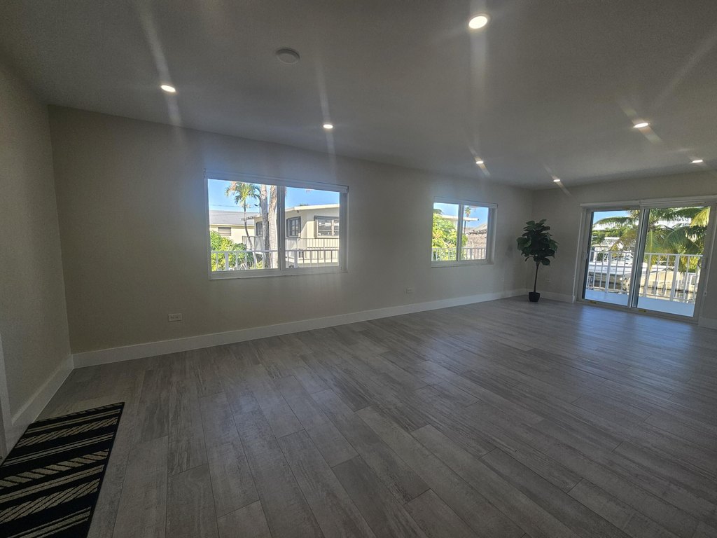 Key Largo, Florida, 33037, United States, 5 Bedrooms Bedrooms, ,3 BathroomsBathrooms,Residential,Forsale,1944355