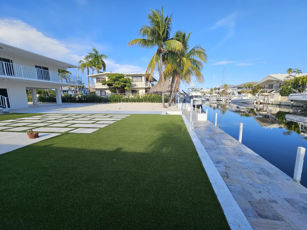 Key Largo, Florida, 33037, United States, 5 Bedrooms Bedrooms, ,3 BathroomsBathrooms,Residential,Forsale,1944355