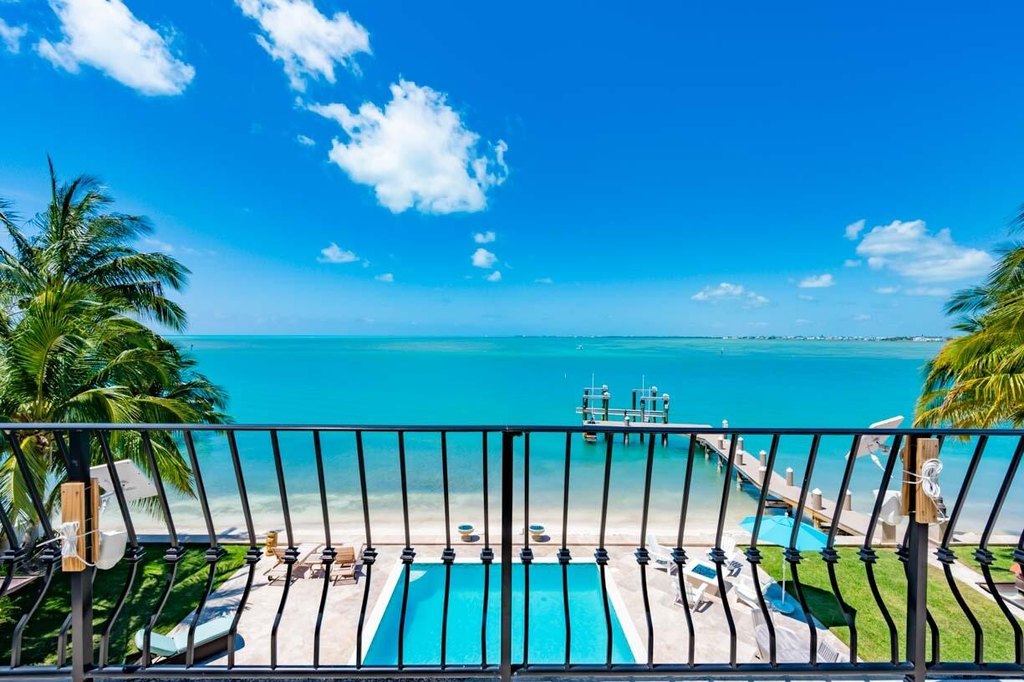 Key Colony, Florida, 33051, United States, 4 Bedrooms Bedrooms, ,4.5 BathroomsBathrooms,Residential,Forsale,2004355