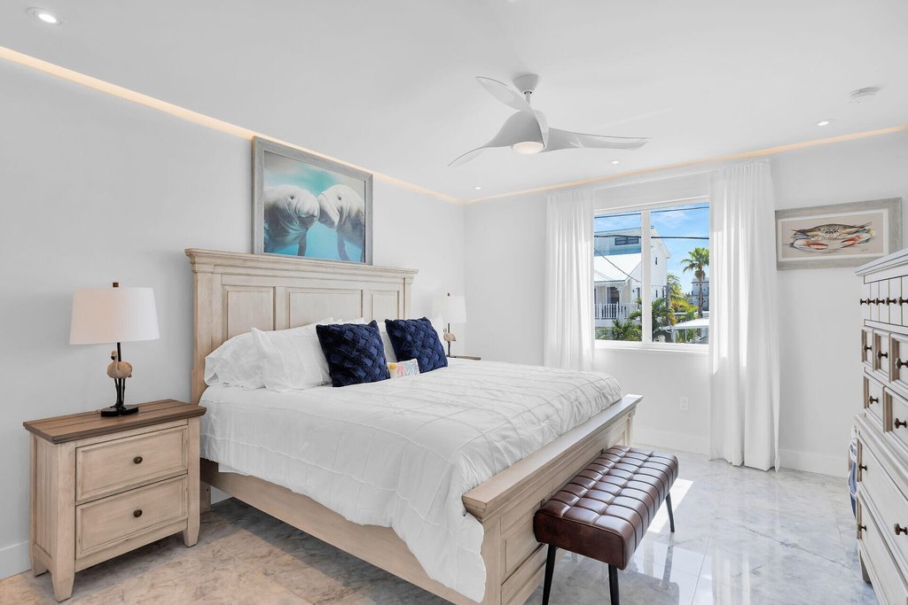 Key Largo, Florida, 33070, United States, 6 Bedrooms Bedrooms, ,5 BathroomsBathrooms,Residential,Forsale,1944356