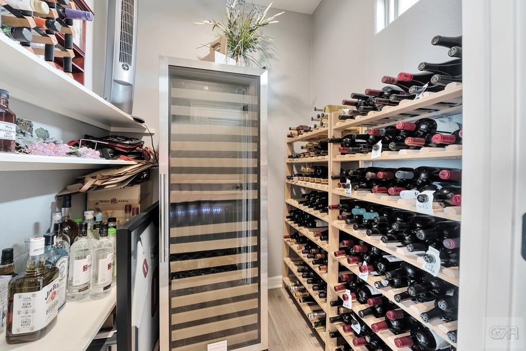 Tiki Island, Texas, 77554, United States, 5 Bedrooms Bedrooms, ,3.5 BathroomsBathrooms,Residential,Forsale,1972216