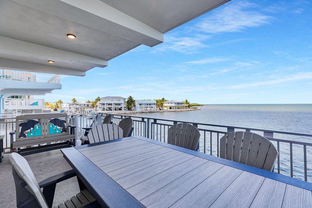 Key Largo, Florida, 33070, United States, 6 Bedrooms Bedrooms, ,5 BathroomsBathrooms,Residential,Forsale,1944356
