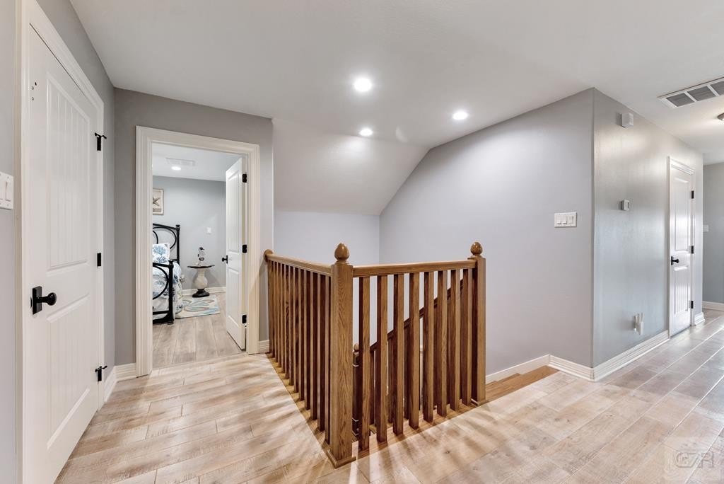 Tiki Island, Texas, 77554, United States, 5 Bedrooms Bedrooms, ,3.5 BathroomsBathrooms,Residential,Forsale,1972216