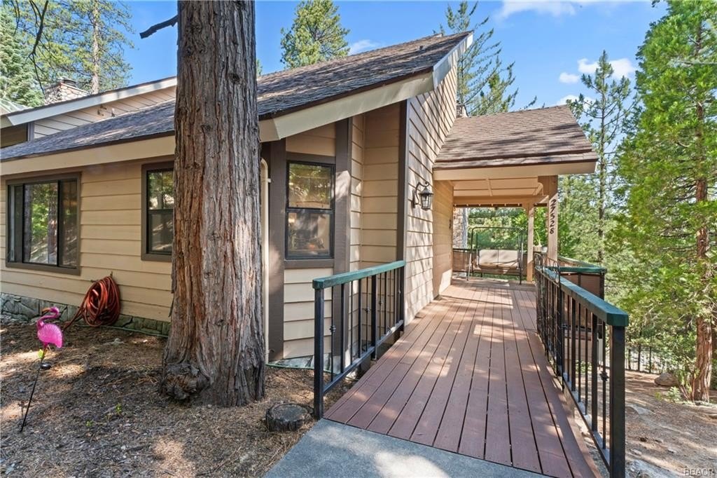 Lake Arrowhead, California, 92352, United States, 3 Bedrooms Bedrooms, ,3 BathroomsBathrooms,Residential,Forsale,1953303