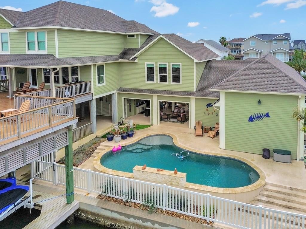 Tiki Island, Texas, 77554, United States, 5 Bedrooms Bedrooms, ,3.5 BathroomsBathrooms,Residential,Forsale,1972216