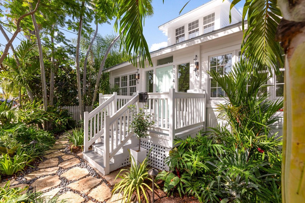 Key West, Florida, 33040, United States, 5 Bedrooms Bedrooms, ,4 BathroomsBathrooms,Residential,Forsale,1944401
