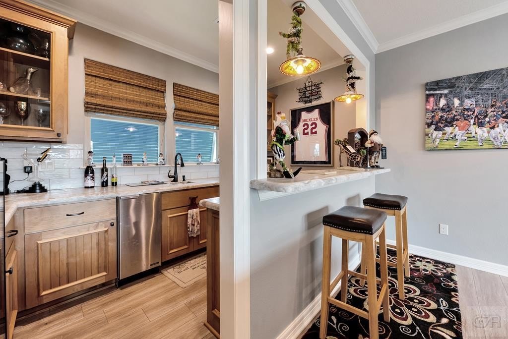 Tiki Island, Texas, 77554, United States, 5 Bedrooms Bedrooms, ,3.5 BathroomsBathrooms,Residential,Forsale,1972216