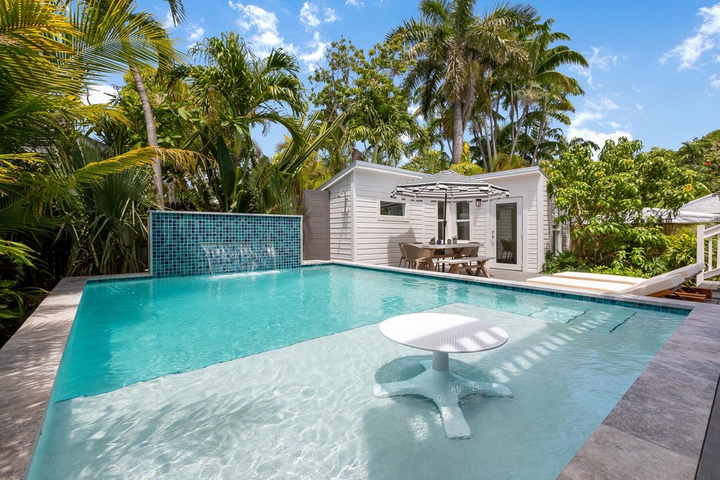 Key West, Florida, 33040, United States, 5 Bedrooms Bedrooms, ,4 BathroomsBathrooms,Residential,Forsale,1944401