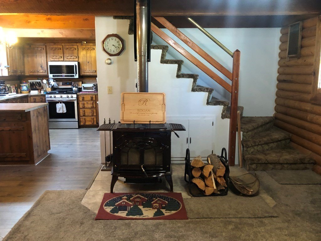 Smith's Ferry, Idaho, 83611, United States, 3 Bedrooms Bedrooms, ,1 BathroomBathrooms,Residential,Forsale,1889368
