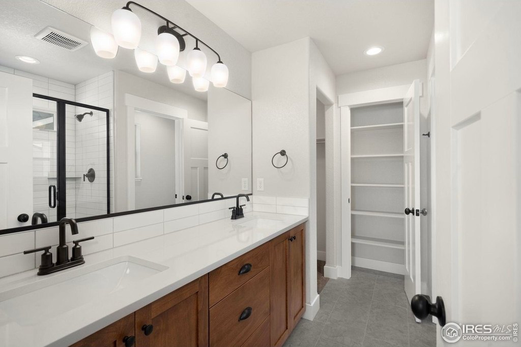 Wellington, Colorado, 80549, United States, 3 Bedrooms Bedrooms, ,2 BathroomsBathrooms,Residential,Forsale,1926808
