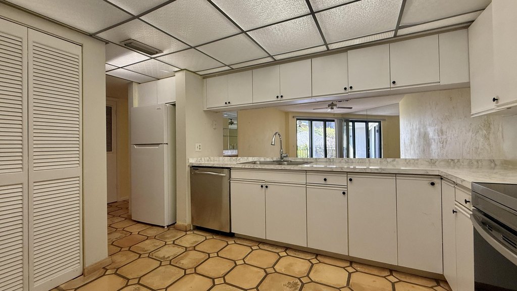 Key West, Florida, 33040, United States, 2 Bedrooms Bedrooms, ,2 BathroomsBathrooms,Residential,Forsale,1944407
